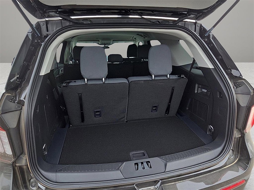 New 2026 Ford Explorer Active image 8