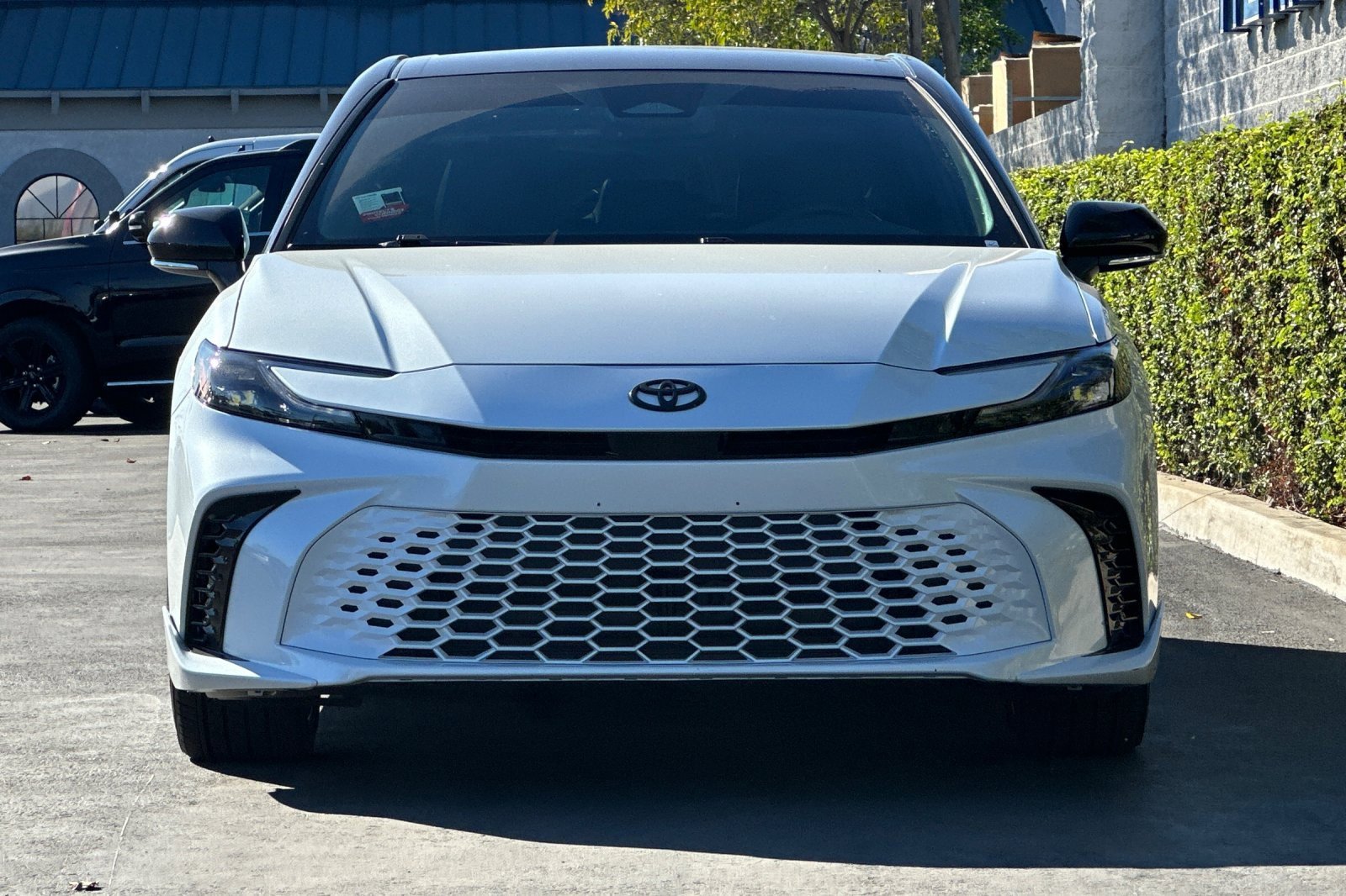 Used 2025 Toyota Camry XSE image 9