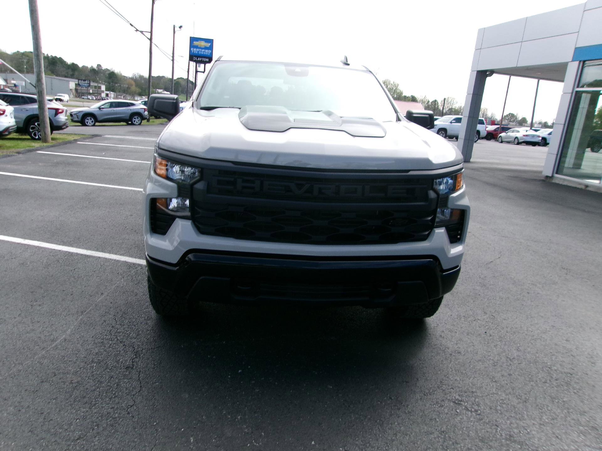 New 2026 Chevrolet Silverado 1500 Custom Trail Boss w/ Dark Appearance Package image 9