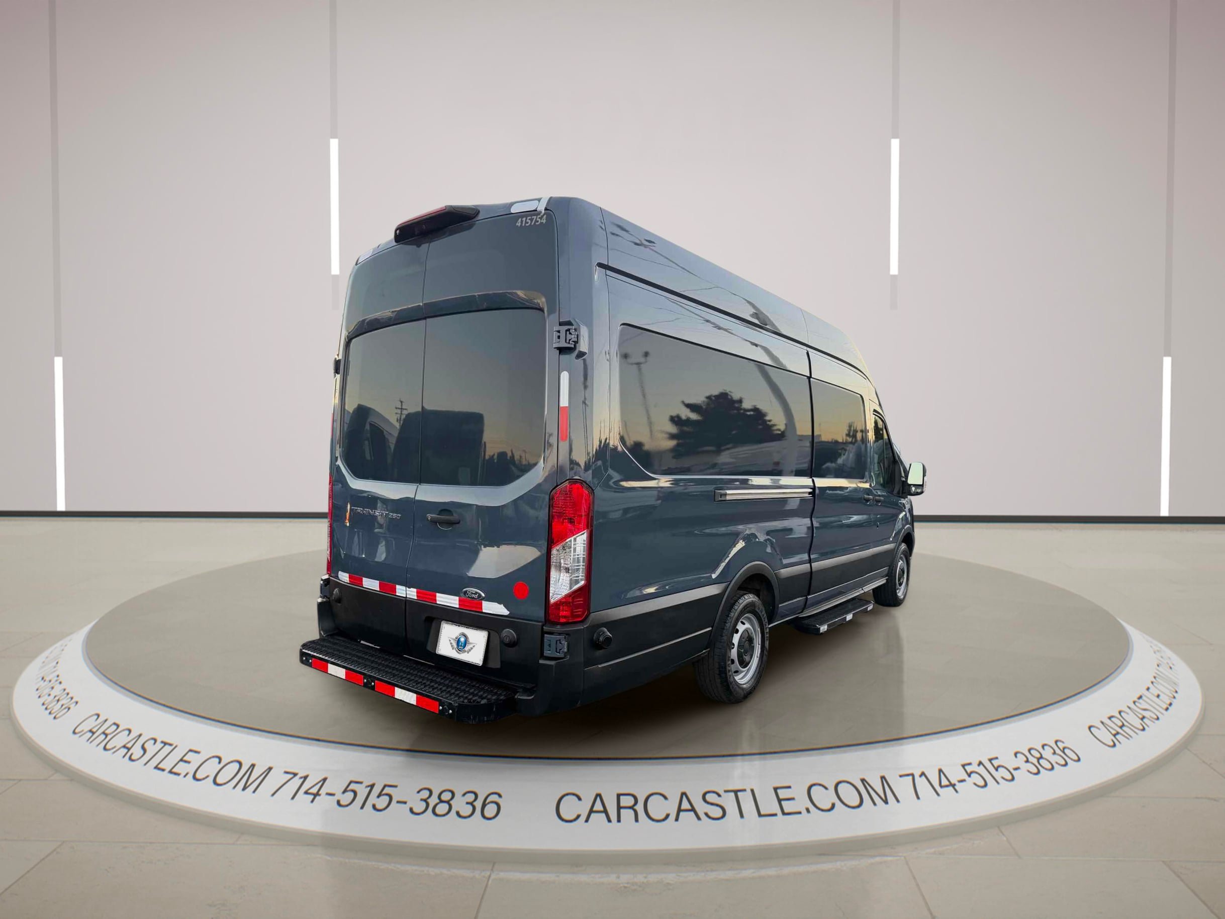 Used 2019 Ford Transit 250 148 High Roof Extended RWD image 5