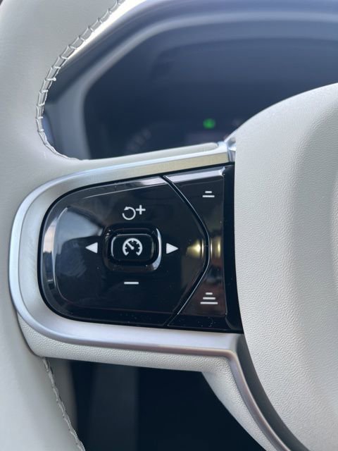 New 2026 Volvo XC60 T8 Ultra w/ Climate Package AWD/4WD image 14