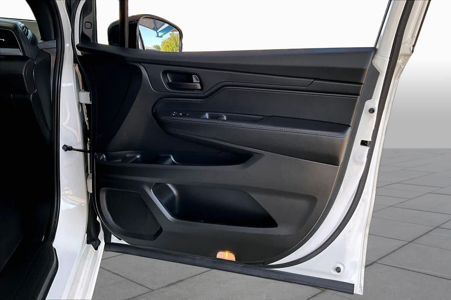 Used 2023 Honda Odyssey Sport image 23