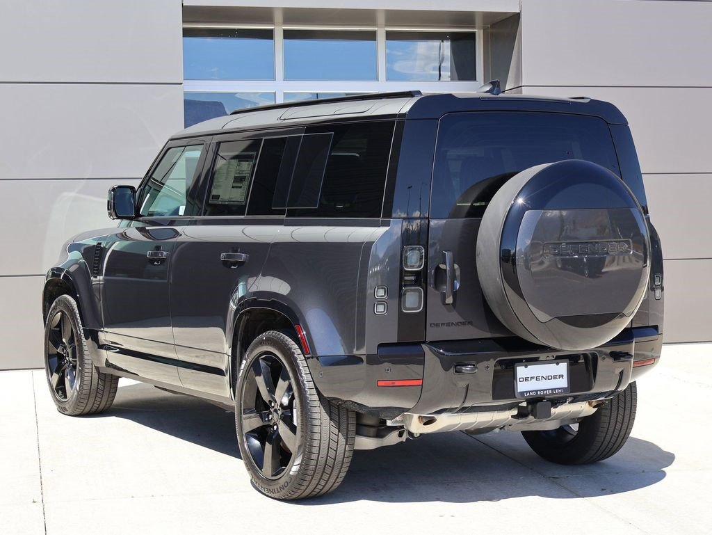 New 2026 Land Rover Defender 110 X-Dynamic SE AWD/4WD image 7