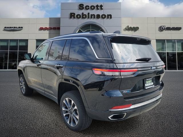 Used 2023 Jeep Grand Cherokee Overland w/ Advanced Protech Group III image 3