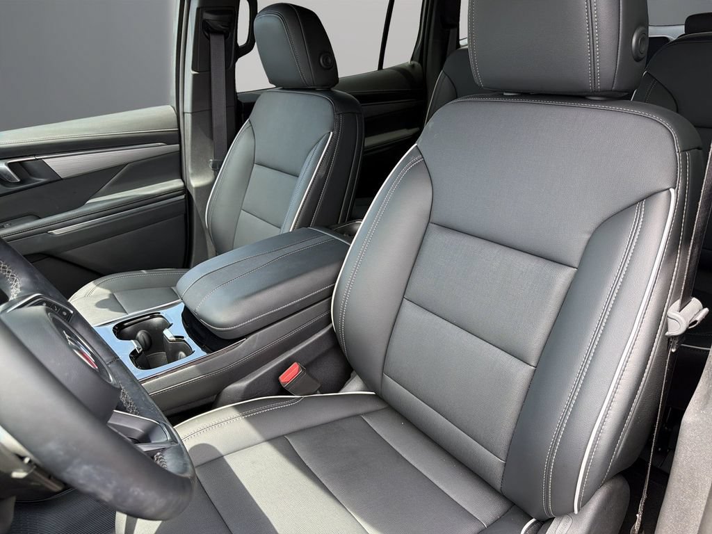 Certified 2025 Buick Enclave Preferred w/ Power Package FWD image 14