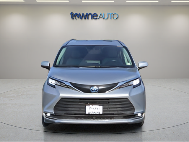 Used 2021 Toyota Sienna XLE AWD/4WD image 8