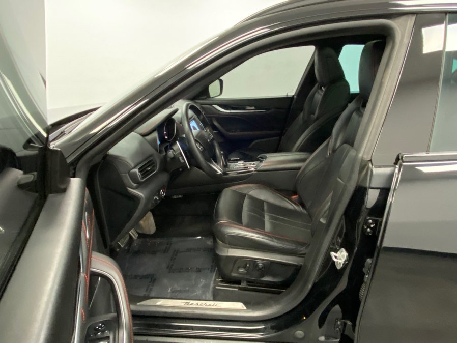 Used 2020 Maserati Levante GranSport image 20