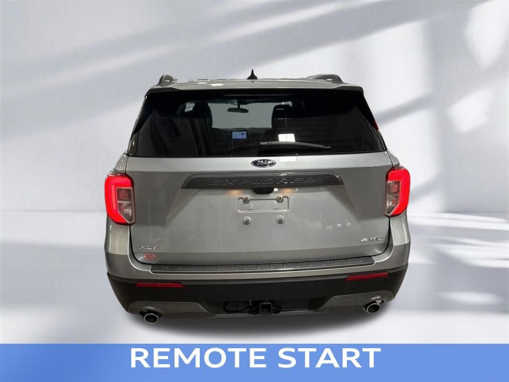 Used 2023 Ford Explorer XLT w/ Equipment Group 202A AWD/4WD image 19