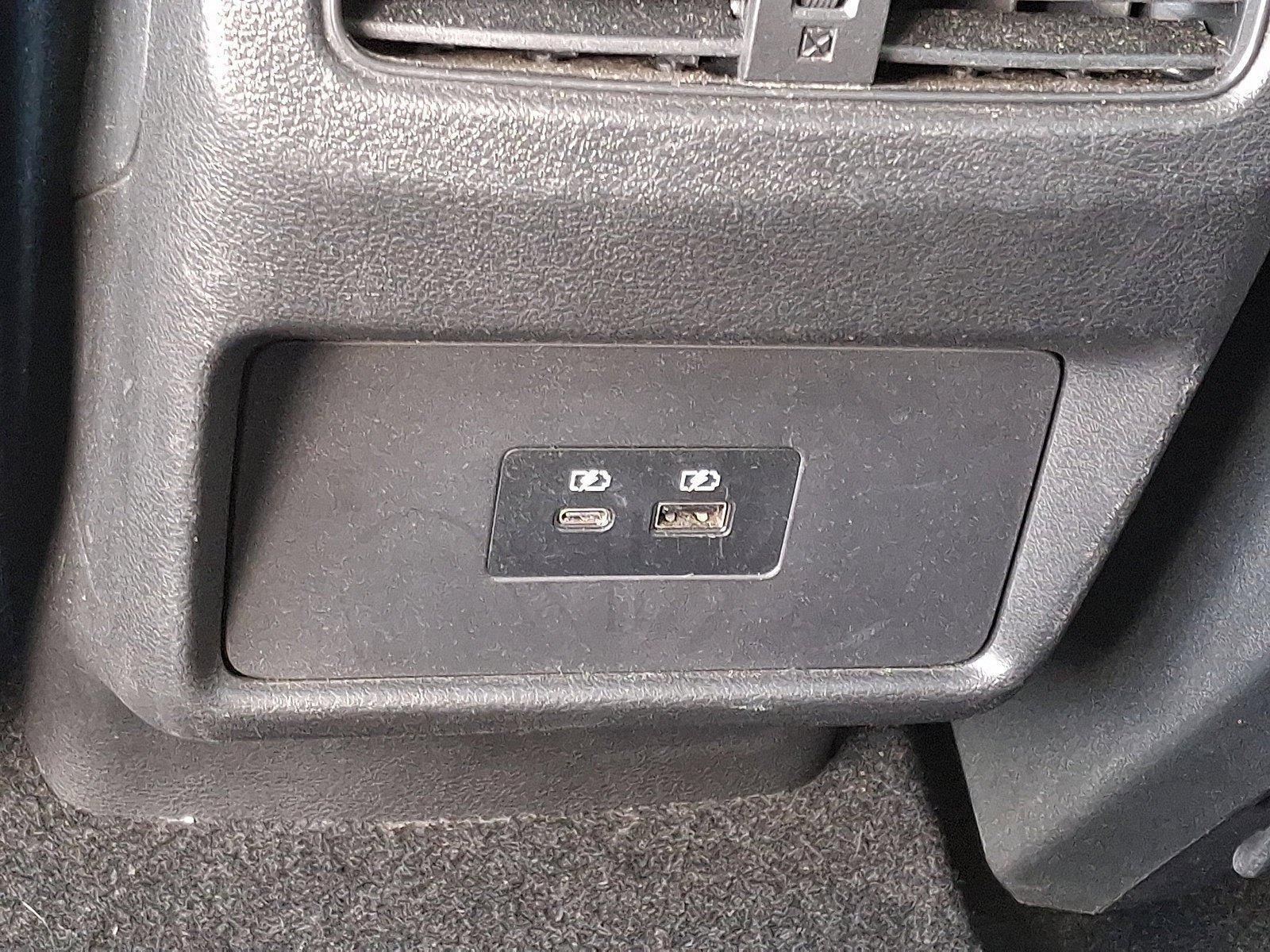 Used 2021 Nissan Rogue SV image 11