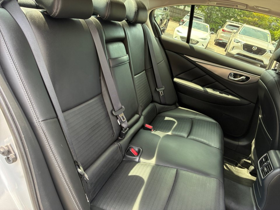 Used 2018 INFINITI Q50 Sport w/ Sensory Package (Sport) AWD/4WD image 29