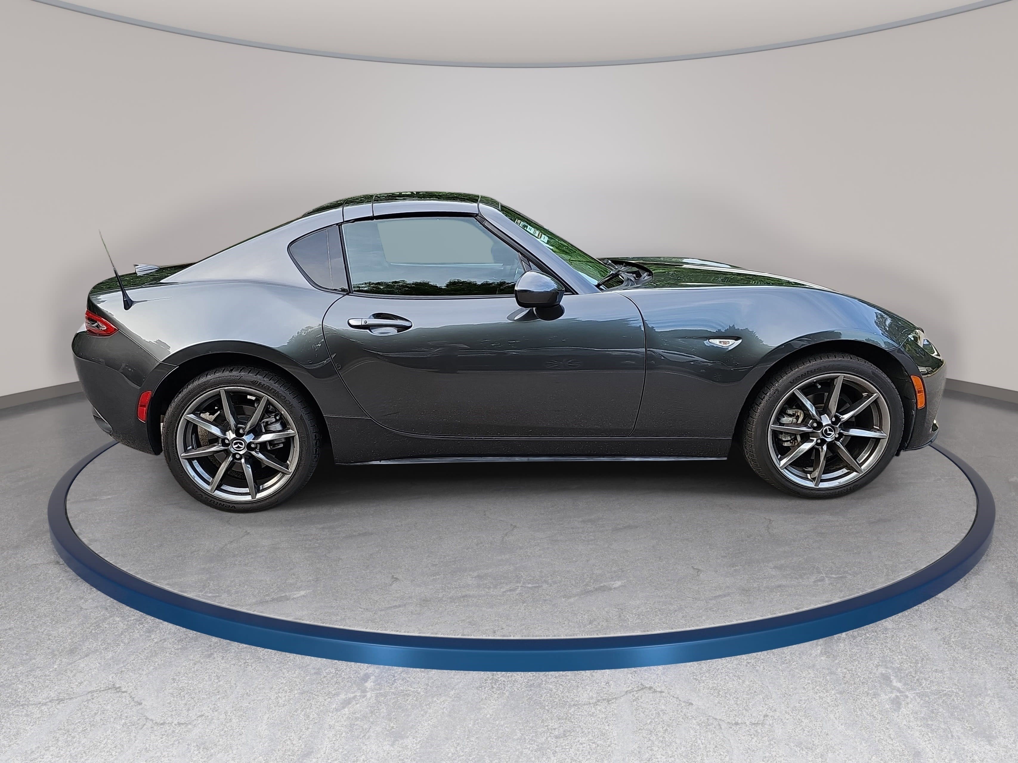 Used 2021 MAZDA MX-5 Miata RF Grand Touring RWD image 4