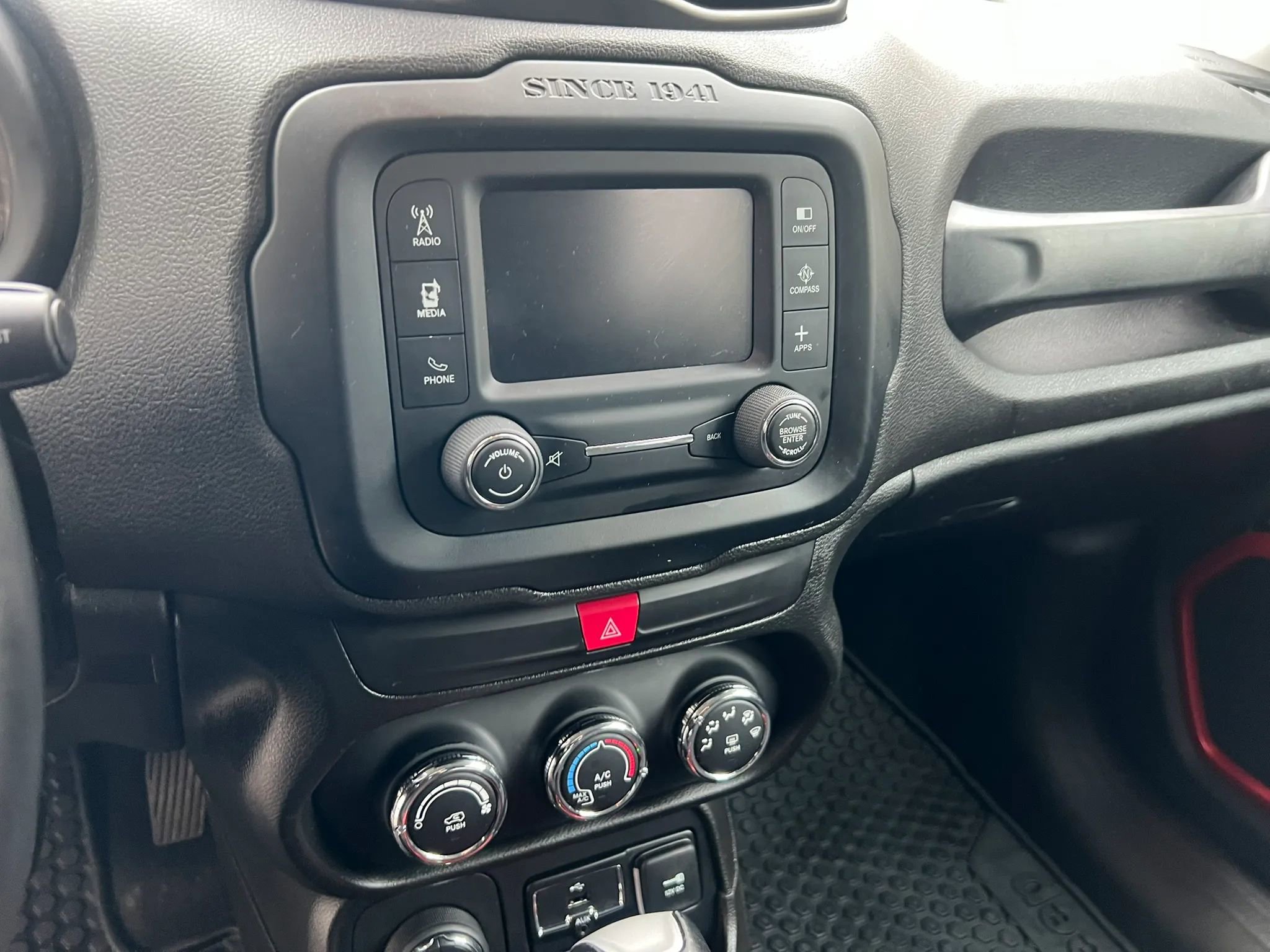 Used 2017 Jeep Renegade Trailhawk image 20