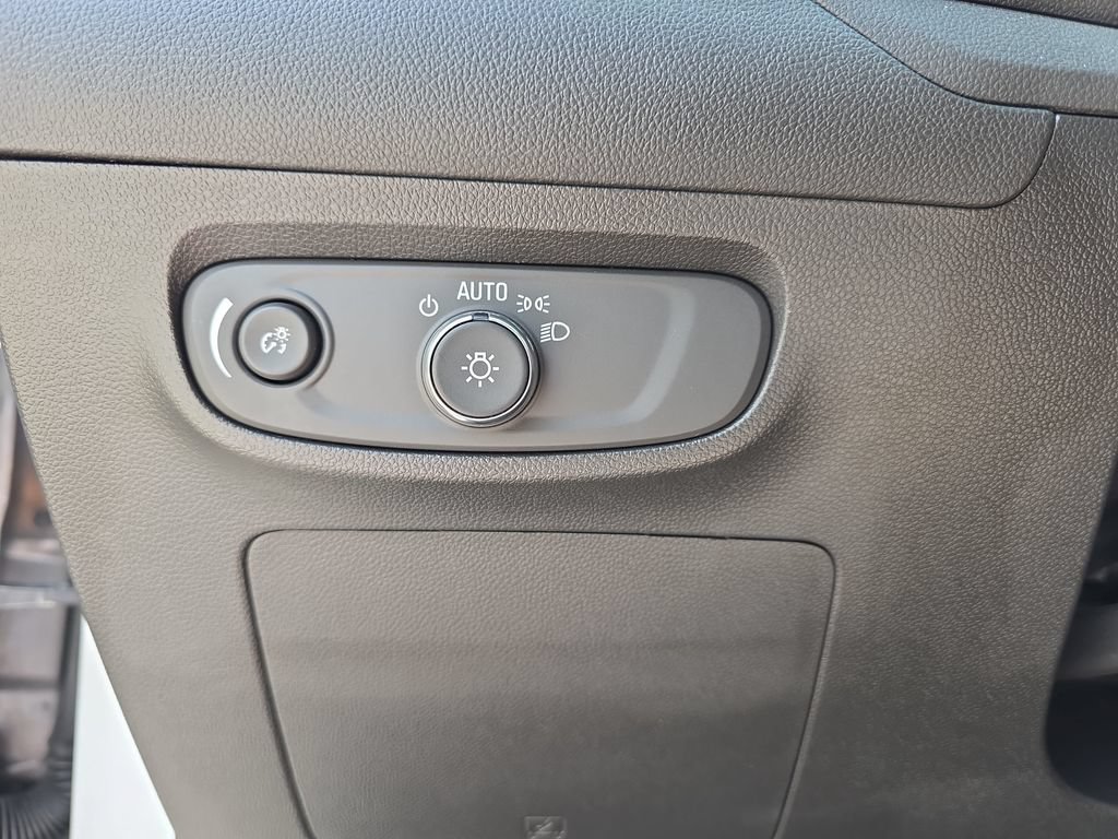 Certified 2024 Buick Encore GX Preferred AWD/4WD image 28