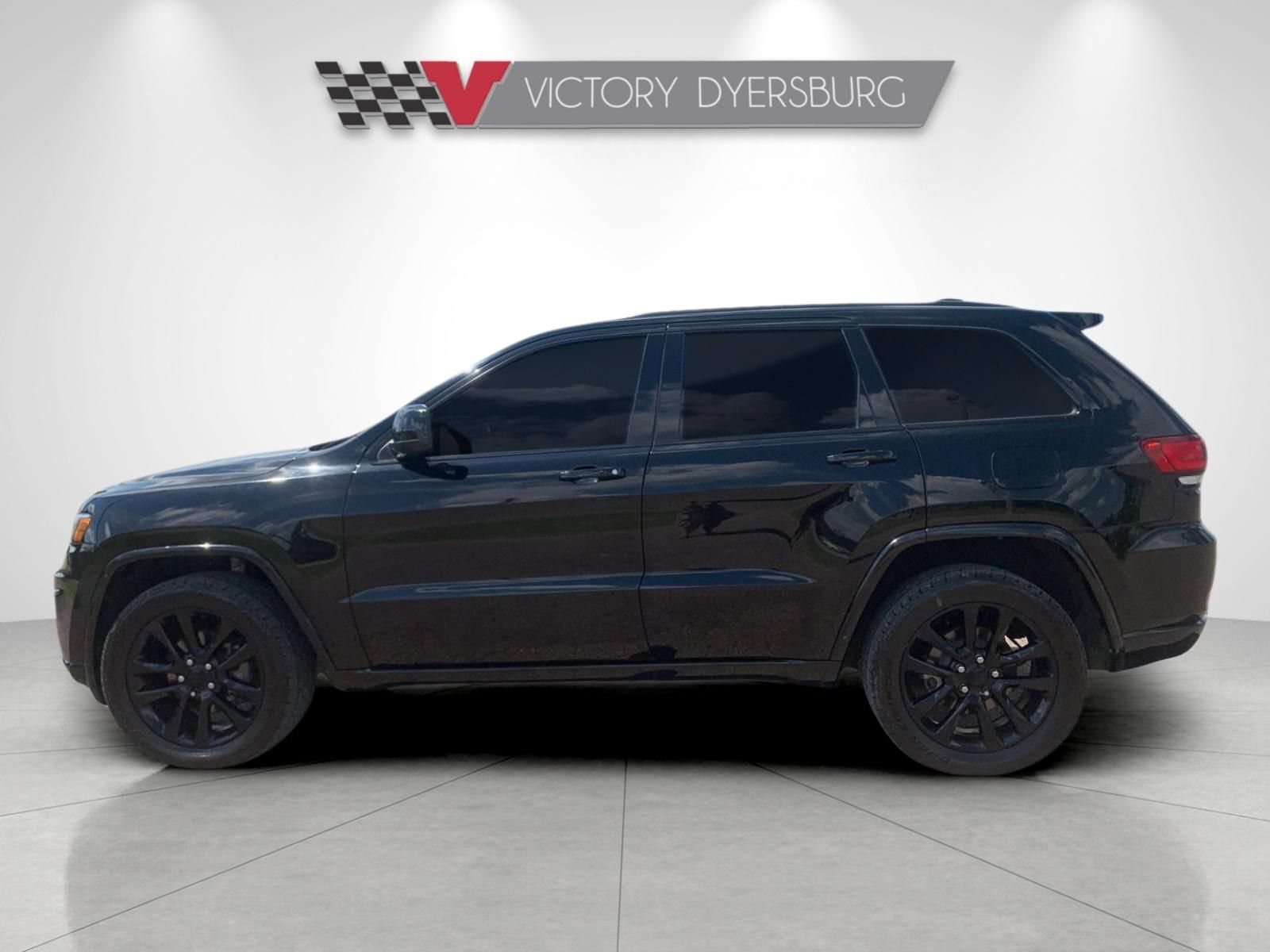 Used 2020 Jeep Grand Cherokee Altitude AWD/4WD image 7