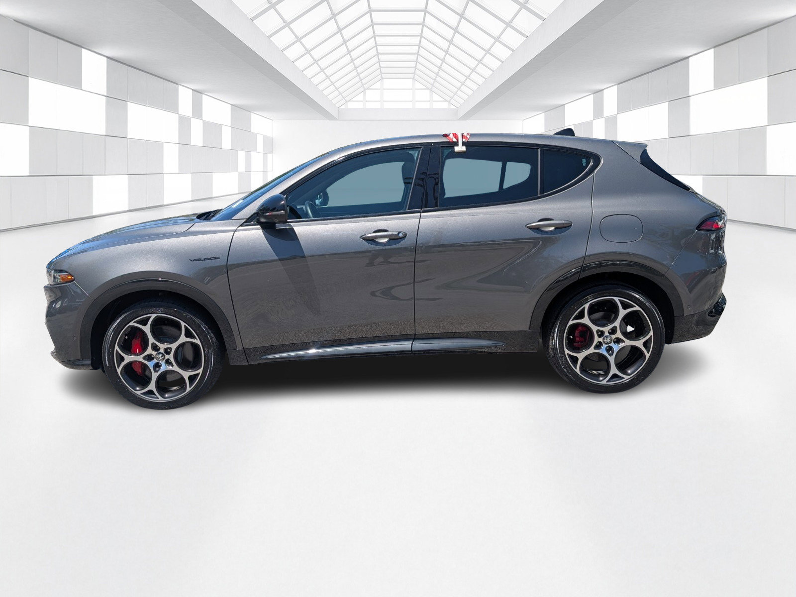 Used 2024 Alfa Romeo Tonale Veloce w/ Active Assist Package AWD/4WD image 4