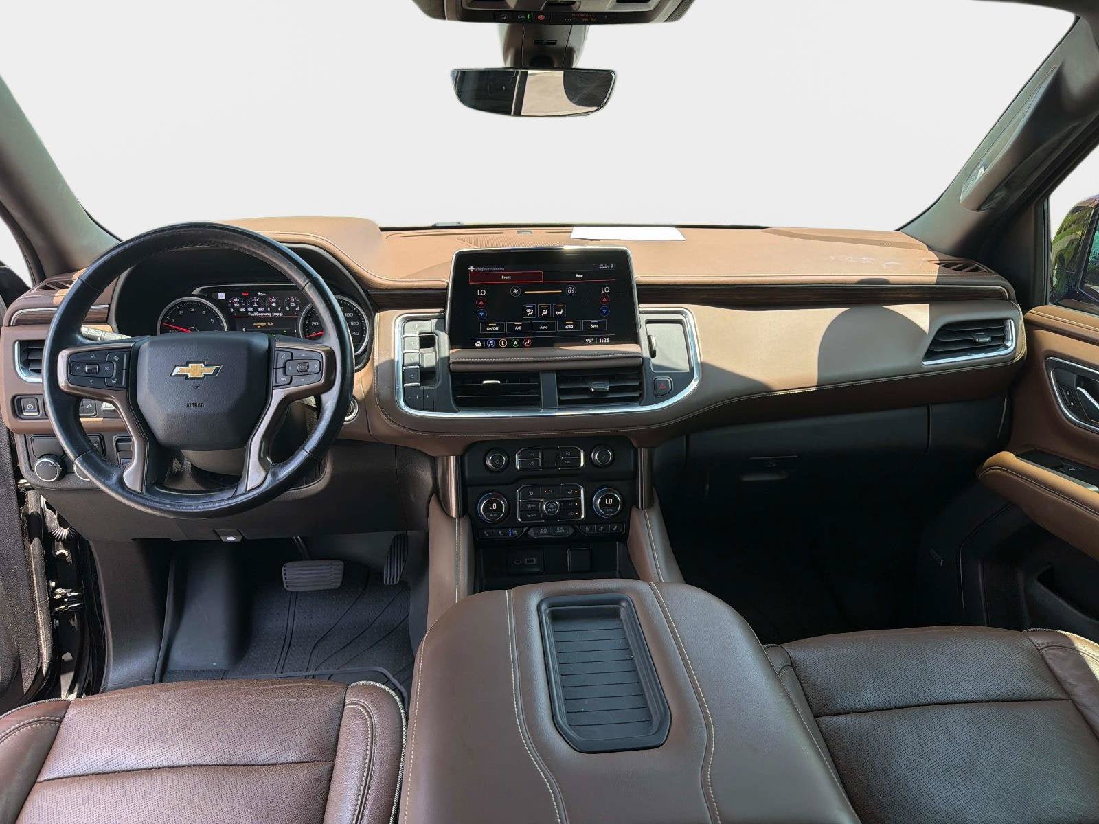 Used 2021 Chevrolet Suburban High Country w/ Premium Package RWD image 19