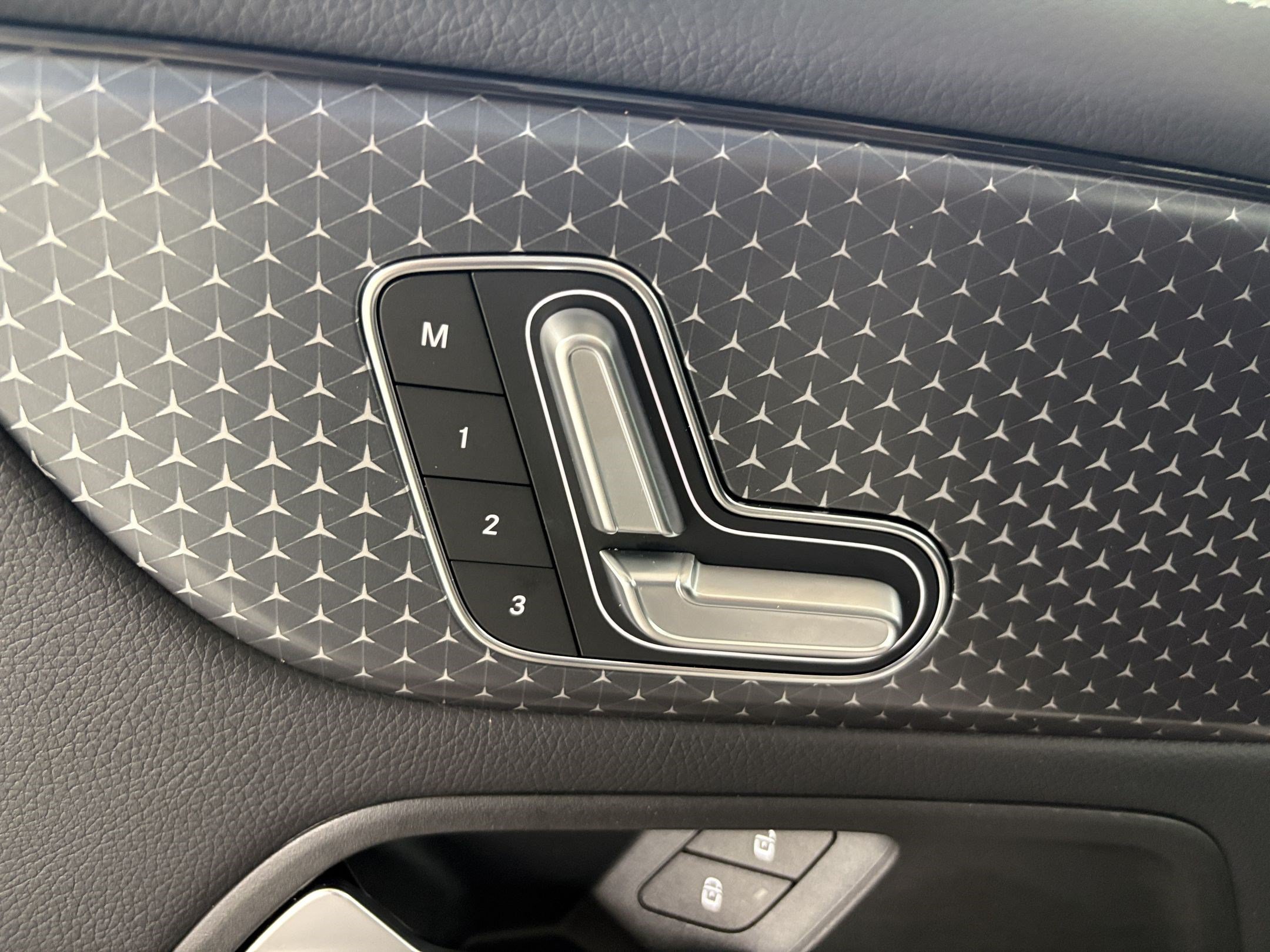 Certified 2026 Mercedes-Benz GLB 250 image 39