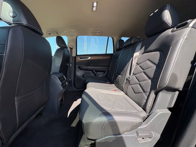 Used 2024 Volkswagen Atlas SE AWD/4WD image 24