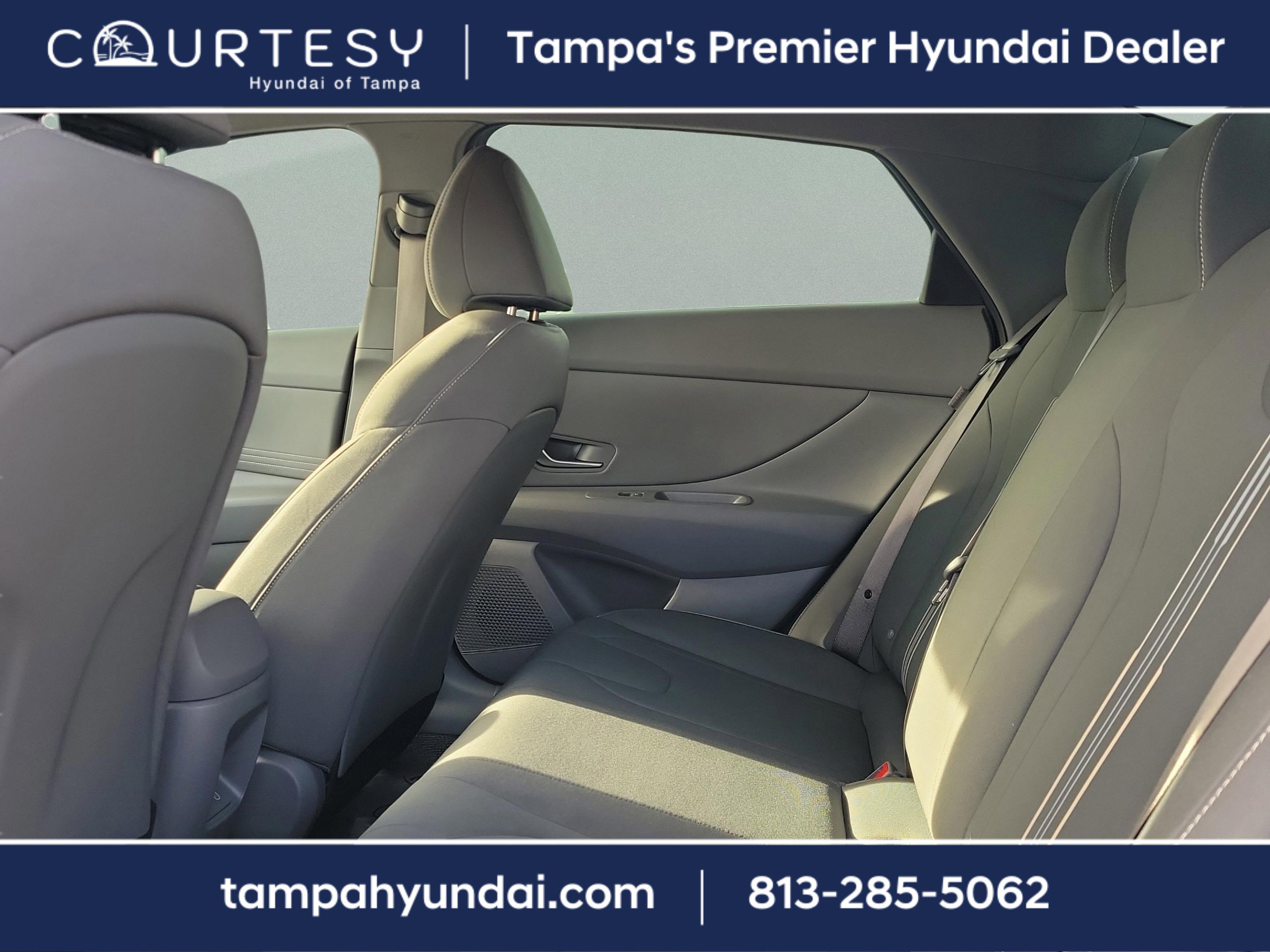 Certified 2025 Hyundai Elantra Sport image 9