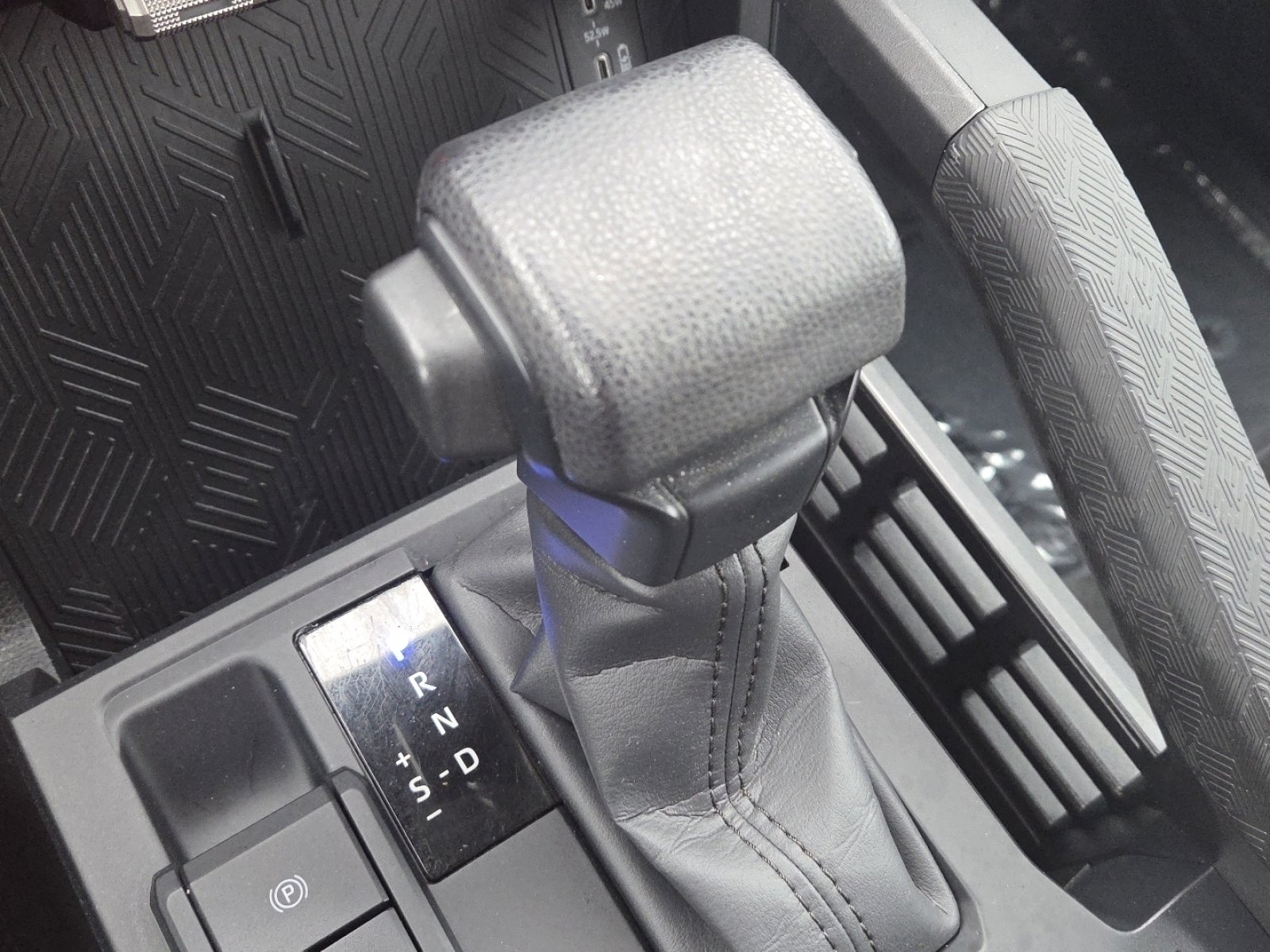 Used 2024 Toyota Tacoma SR5 image 29