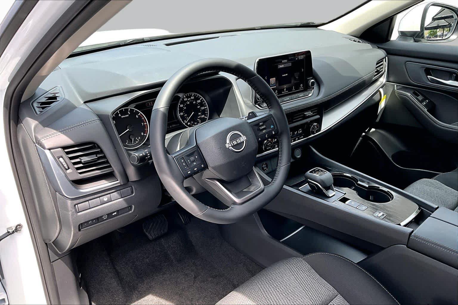 New 2026 Nissan Rogue SV FWD image 8