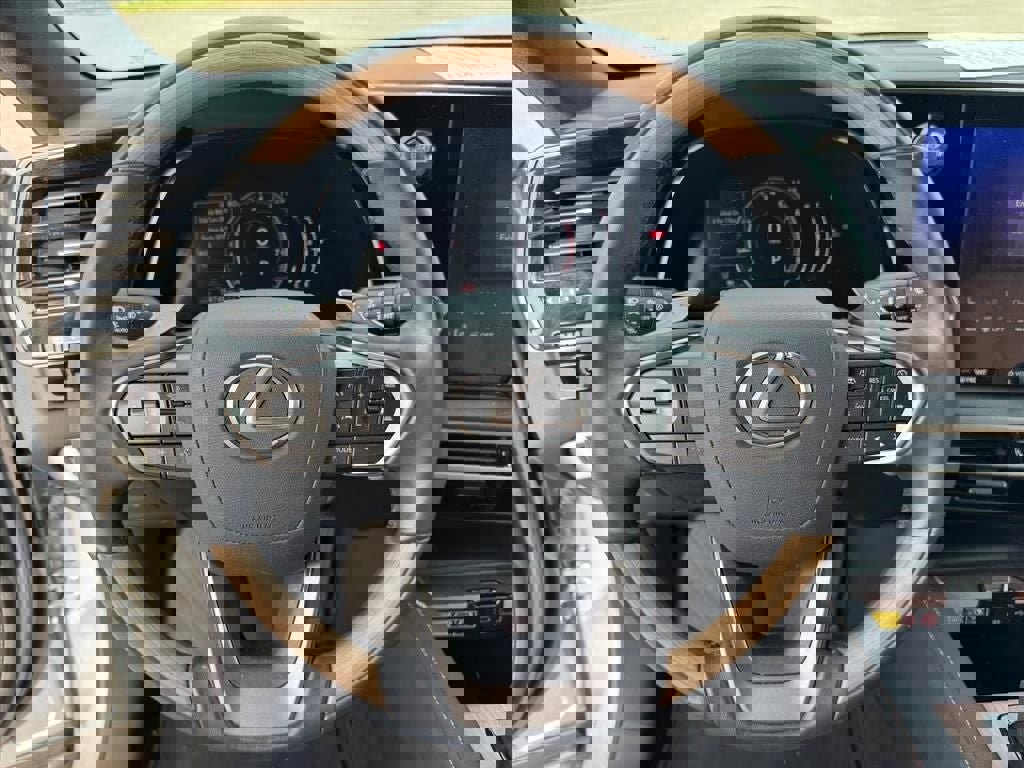 Used 2023 Lexus RX 350 Premium w/ Accessory Package (Z1) FWD image 20