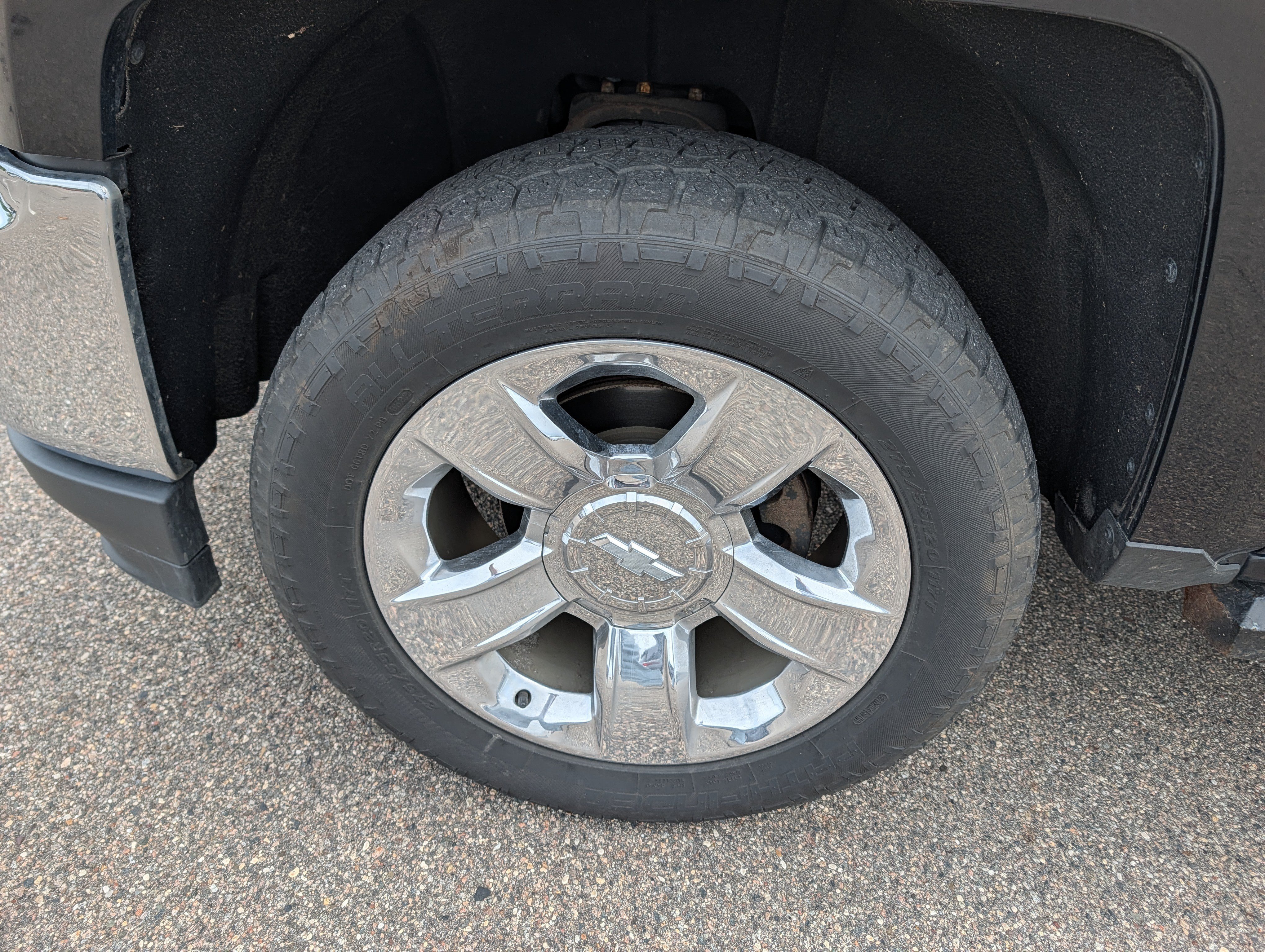 Used 2018 Chevrolet Silverado 1500 LTZ w/ Sport Package AWD/4WD image 6
