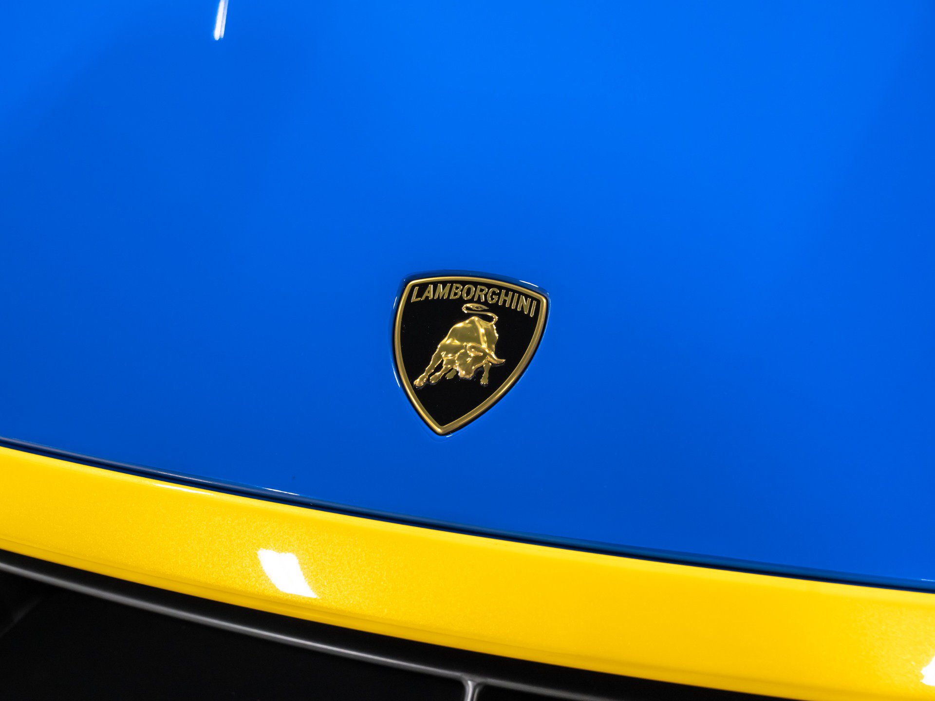 Used 2022 Lamborghini Huracan STO RWD image 16