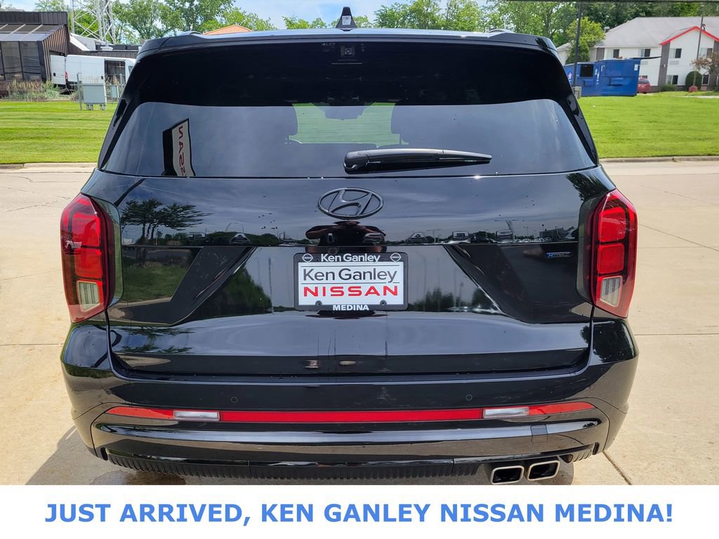 Used 2025 Hyundai Palisade Calligraphy AWD/4WD image 4