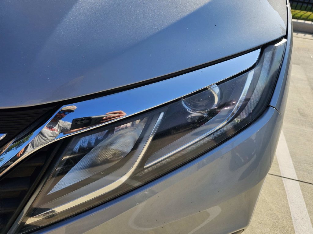 Used 2018 Honda Odyssey EX image 4