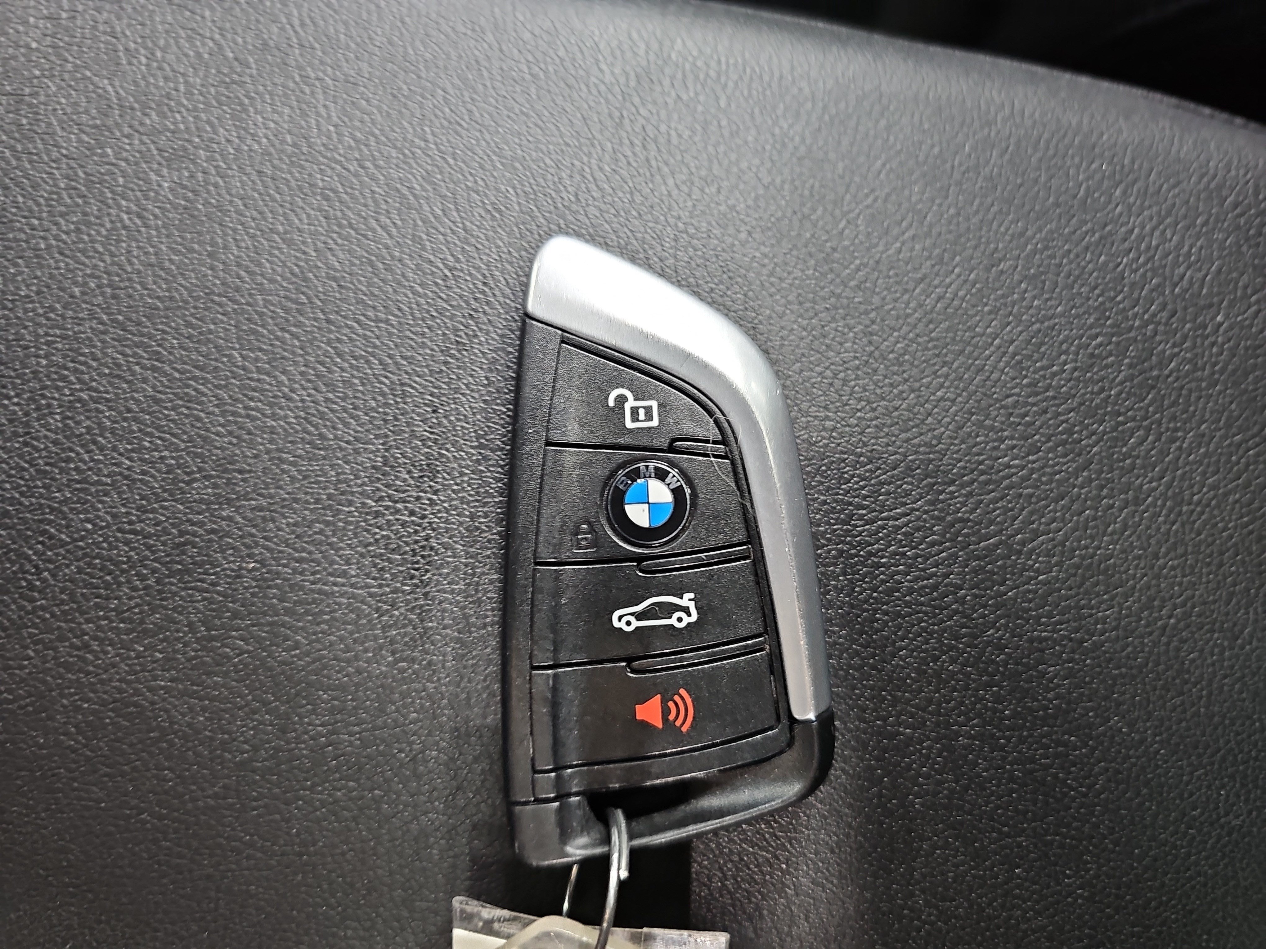 Used 2019 BMW X3 xDrive30i w/ Premium Package AWD/4WD image 36
