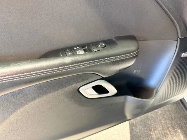 Used 2017 Dodge Challenger R/T w/ Driver Convenience Group image 6