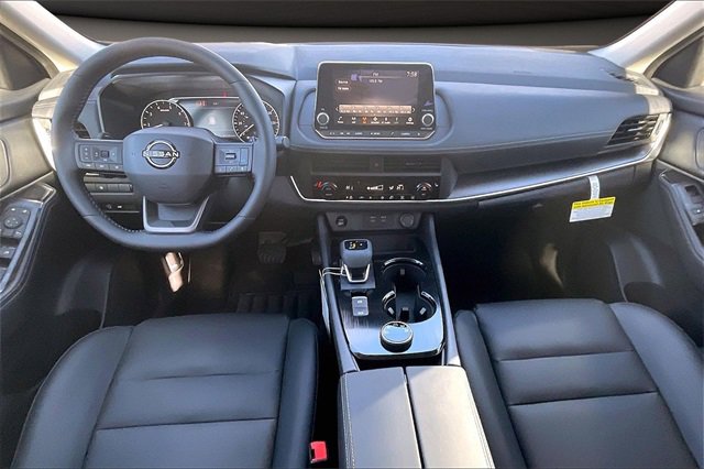 New 2026 Nissan Rogue SV image 5