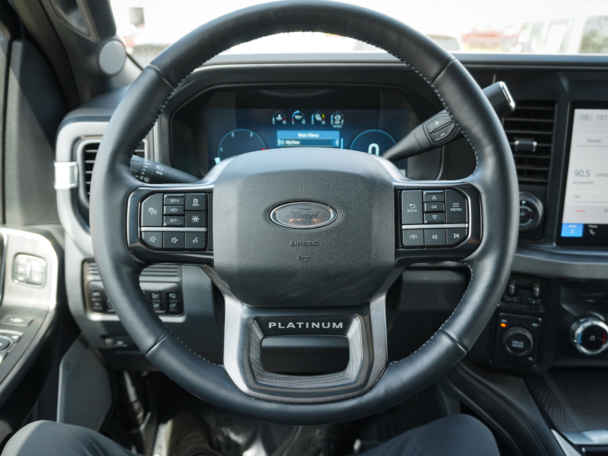 Used 2025 Ford F450 Platinum AWD/4WD image 19