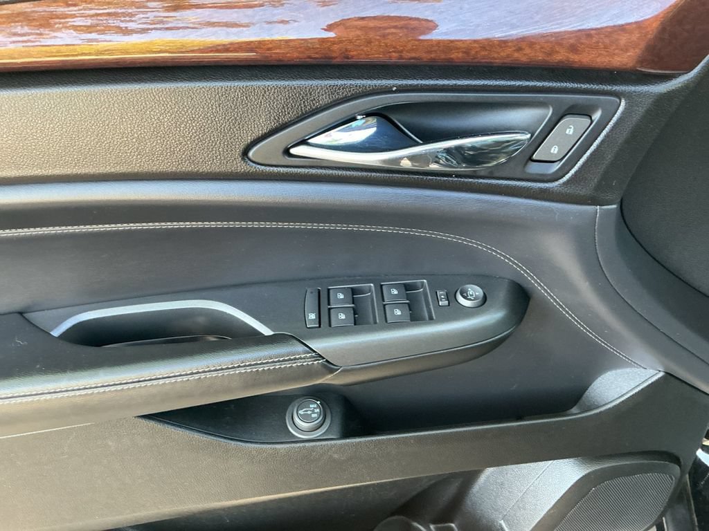 Used 2012 Cadillac SRX Luxury AWD/4WD image 14