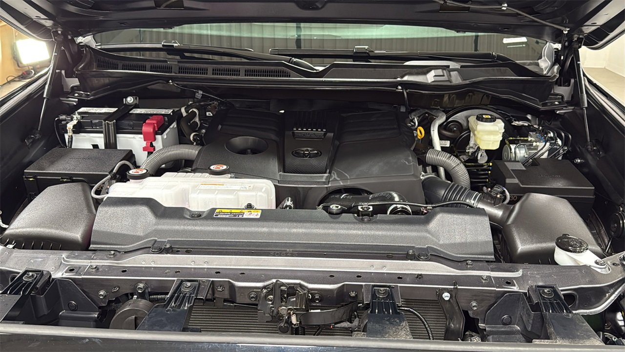 Certified 2025 Toyota Tundra SR image 25