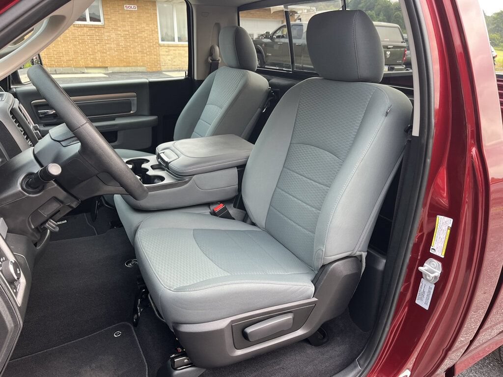 Used 2017 RAM 1500 Express AWD/4WD image 28