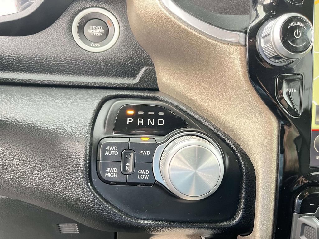 Used 2019 RAM 1500 Laramie image 22