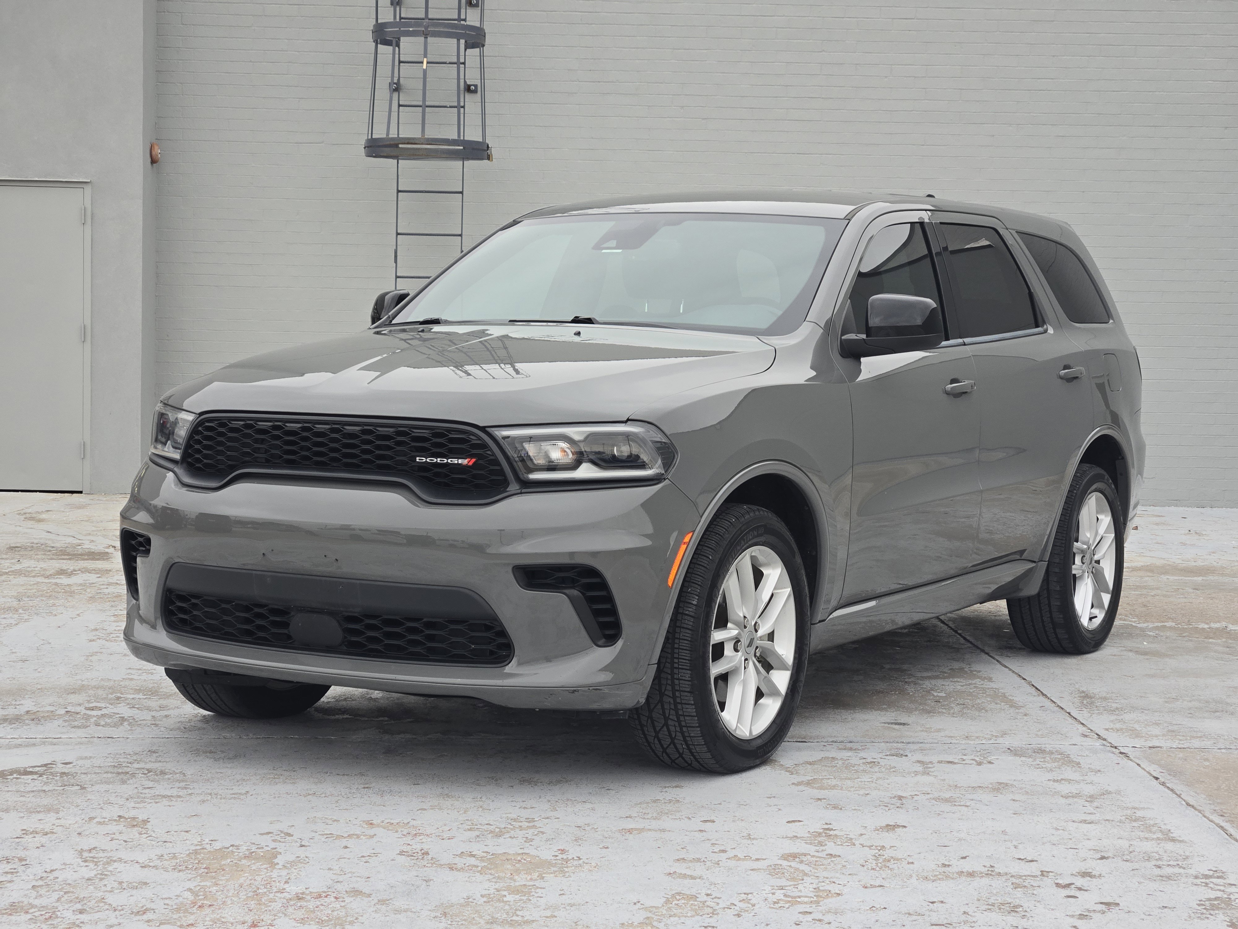Used 2023 Dodge Durango GT image 4