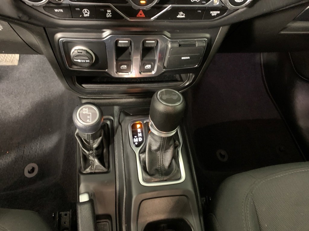 Used 2022 Jeep Wrangler Sport S image 23