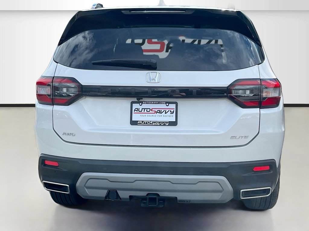 Used 2025 Honda Pilot Elite image 6