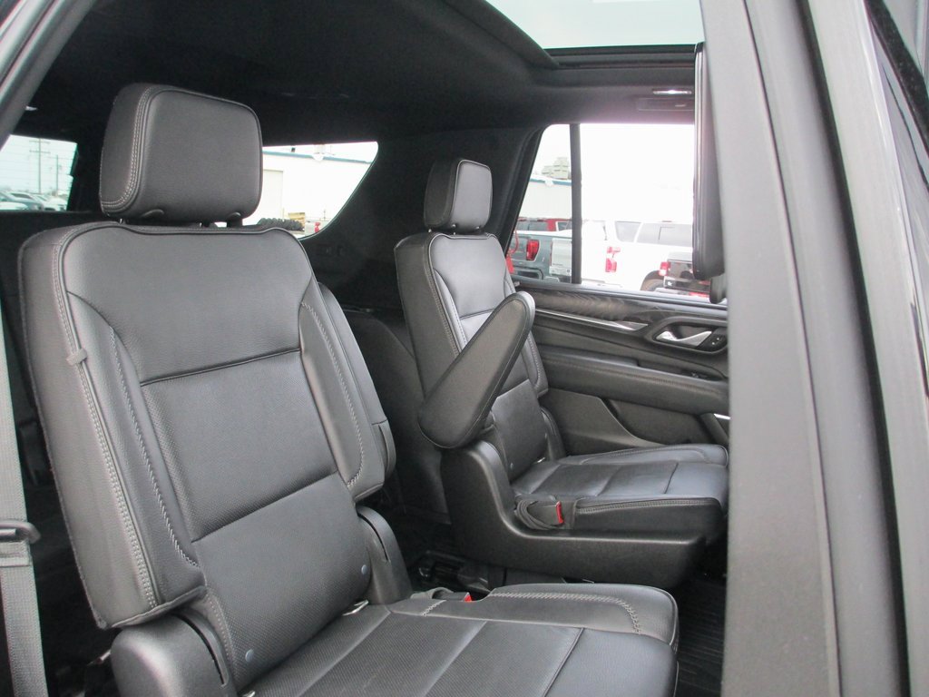 Used 2021 GMC Yukon Denali w/ Denali Premium Package image 25