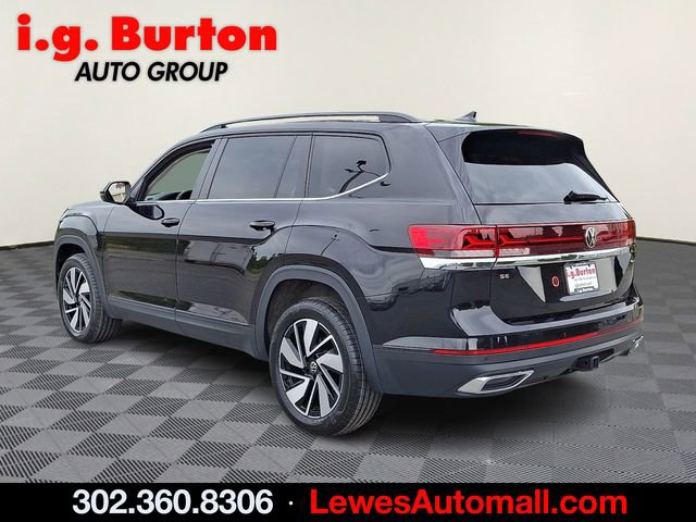 Used 2025 Volkswagen Atlas SE AWD/4WD image 4
