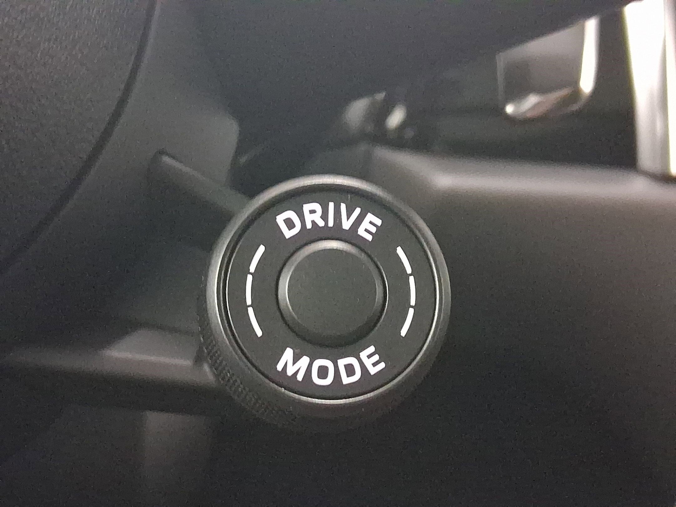 New 2026 Porsche Macan S image 18