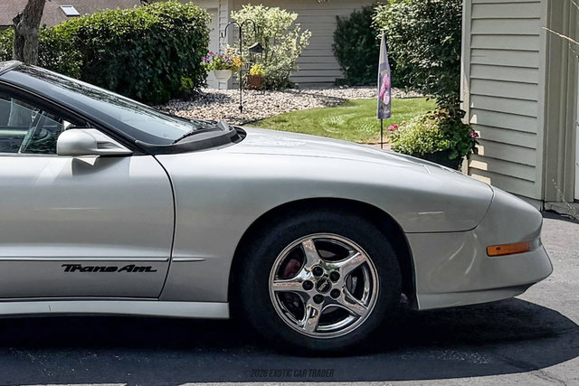 Used 1997 Pontiac Firebird Trans Am RWD image 11