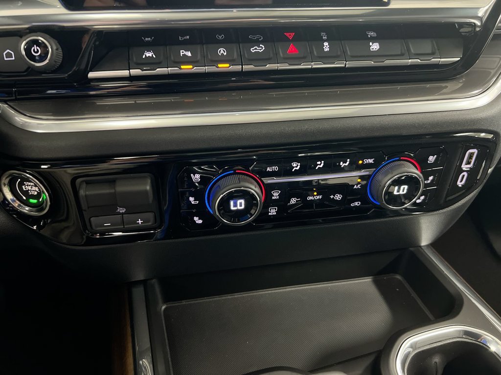 New 2026 Chevrolet Silverado 1500 High Country w/ Technology Package AWD/4WD image 17
