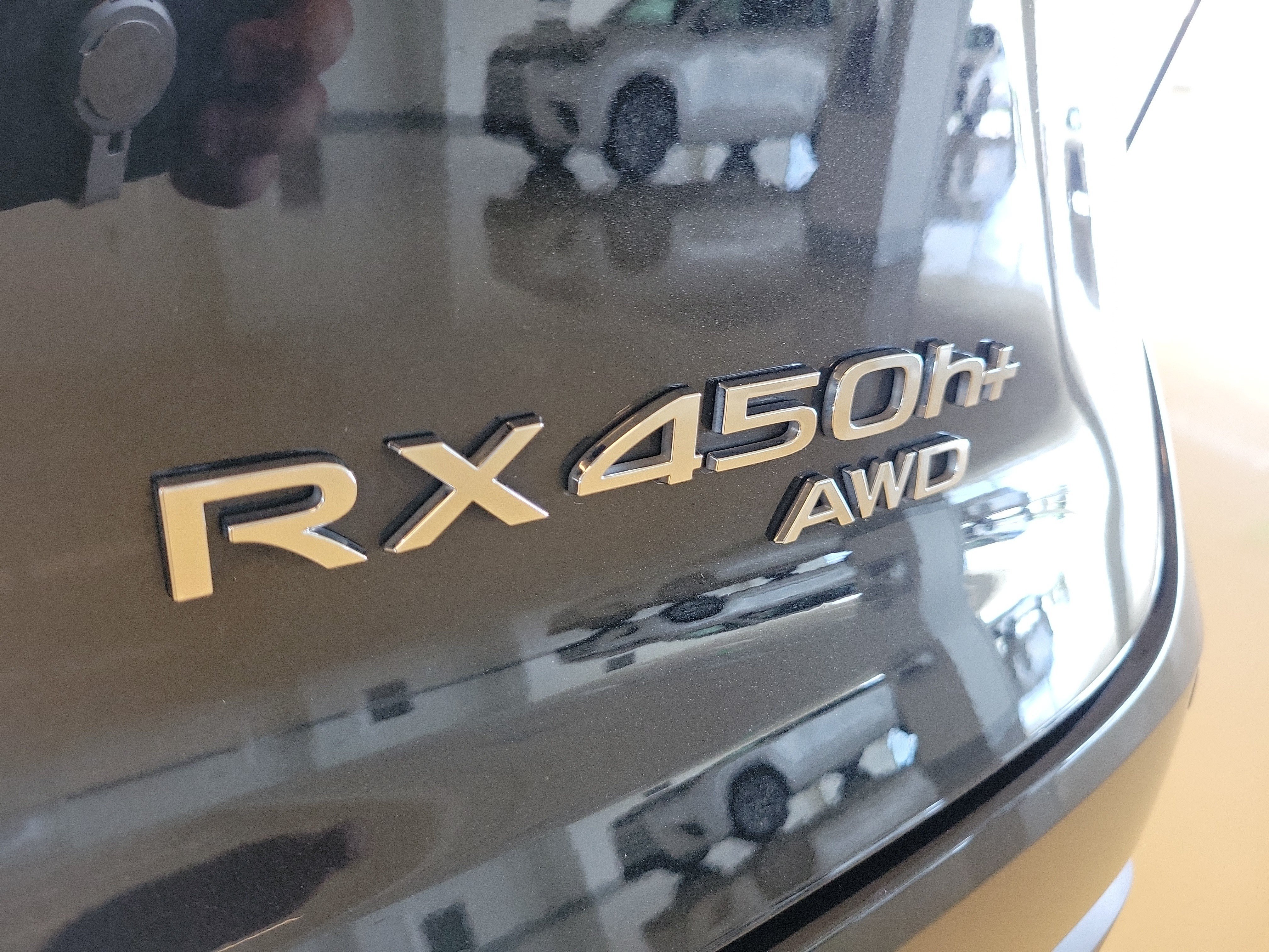 Used 2025 Lexus RX 450h AWD w/ Convenience Package image 10