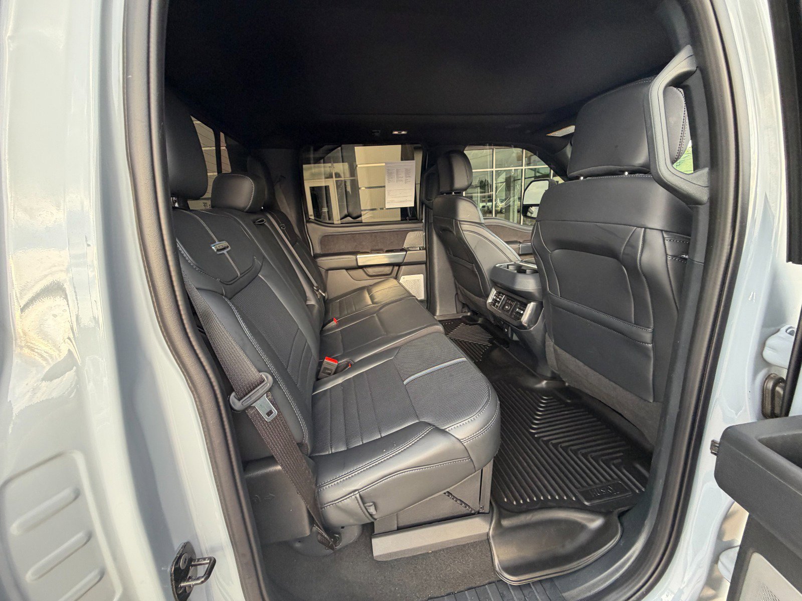 Used 2025 Ford F250 Platinum w/ Tremor Off-Road Package AWD/4WD image 34