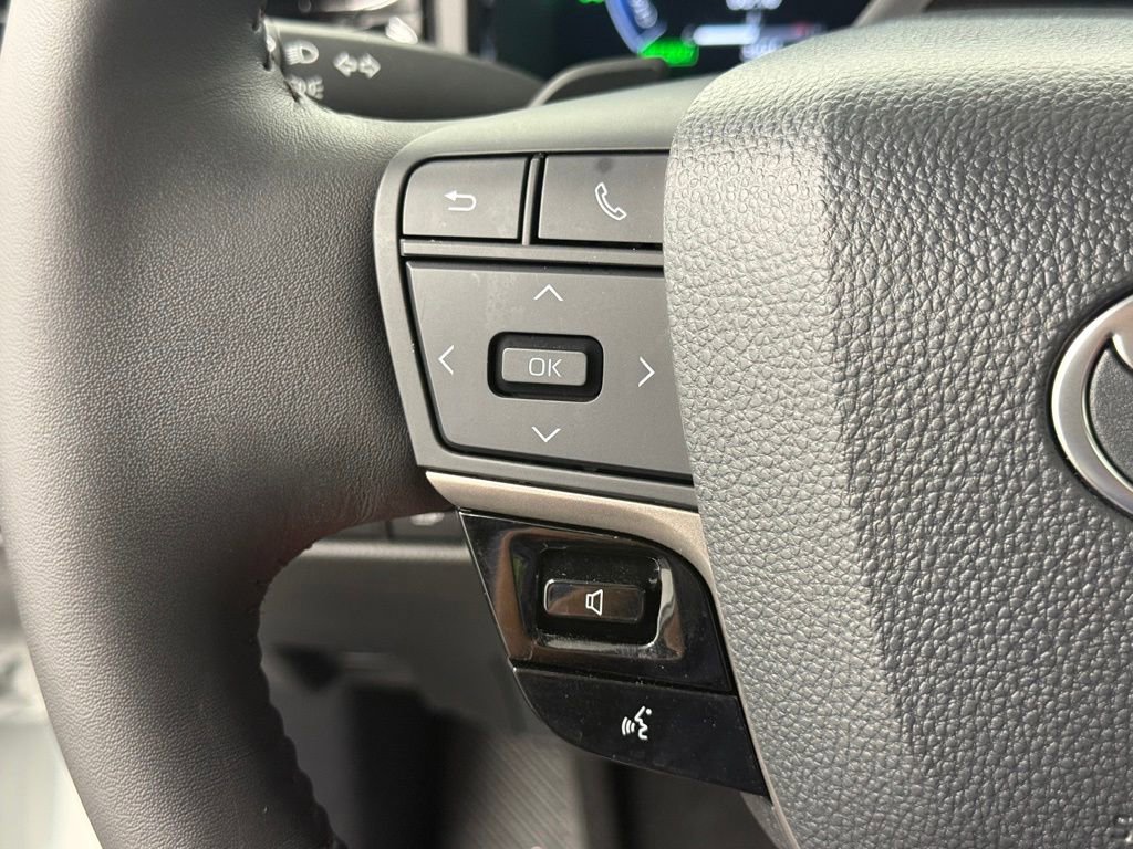 Used 2026 Toyota Camry XSE w/ Premium Plus Package image 25