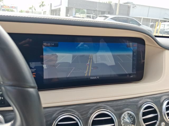 Used 2018 Mercedes-Benz S 560 Sedan image 20